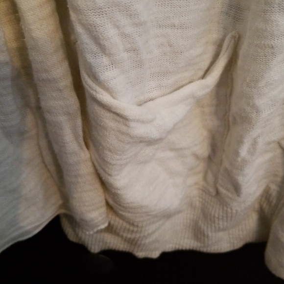 Sweater - Picture 3 of 4